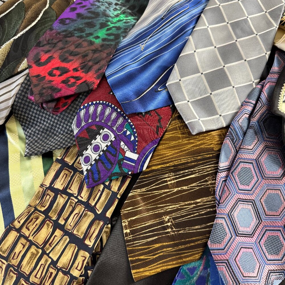 Lot of 18 Assorted Neckties and 5 Bow Ties - Various Brands
